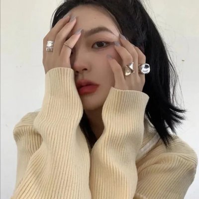 我们才不是兄弟呢